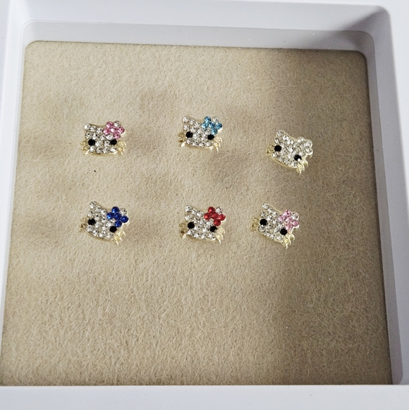 NWT 6pcs HELLO KITTY HEADS GOLD BLING NAIL ART CHARMS! - Picture 4 of 10